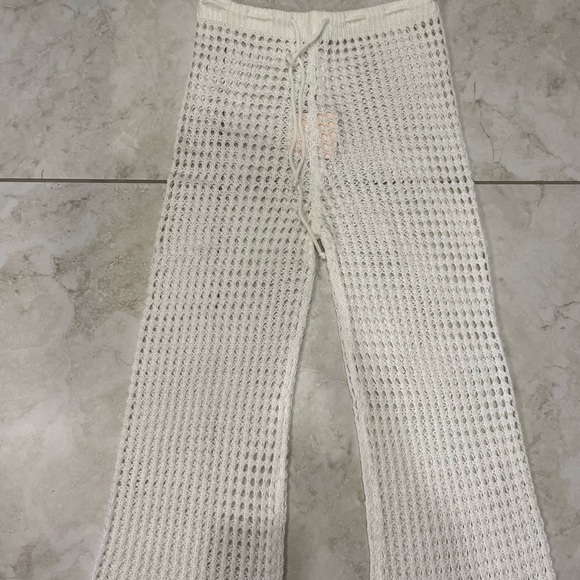 Superdown White Crochet Pants NWT - Picture 6 of 10
